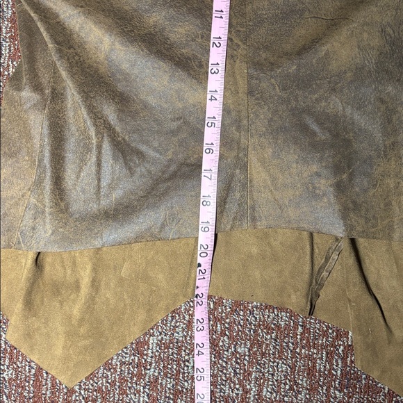 Bagatelle  brown faux leather handkerchief hem long  sleeve open front medium - Picture 8 of 11